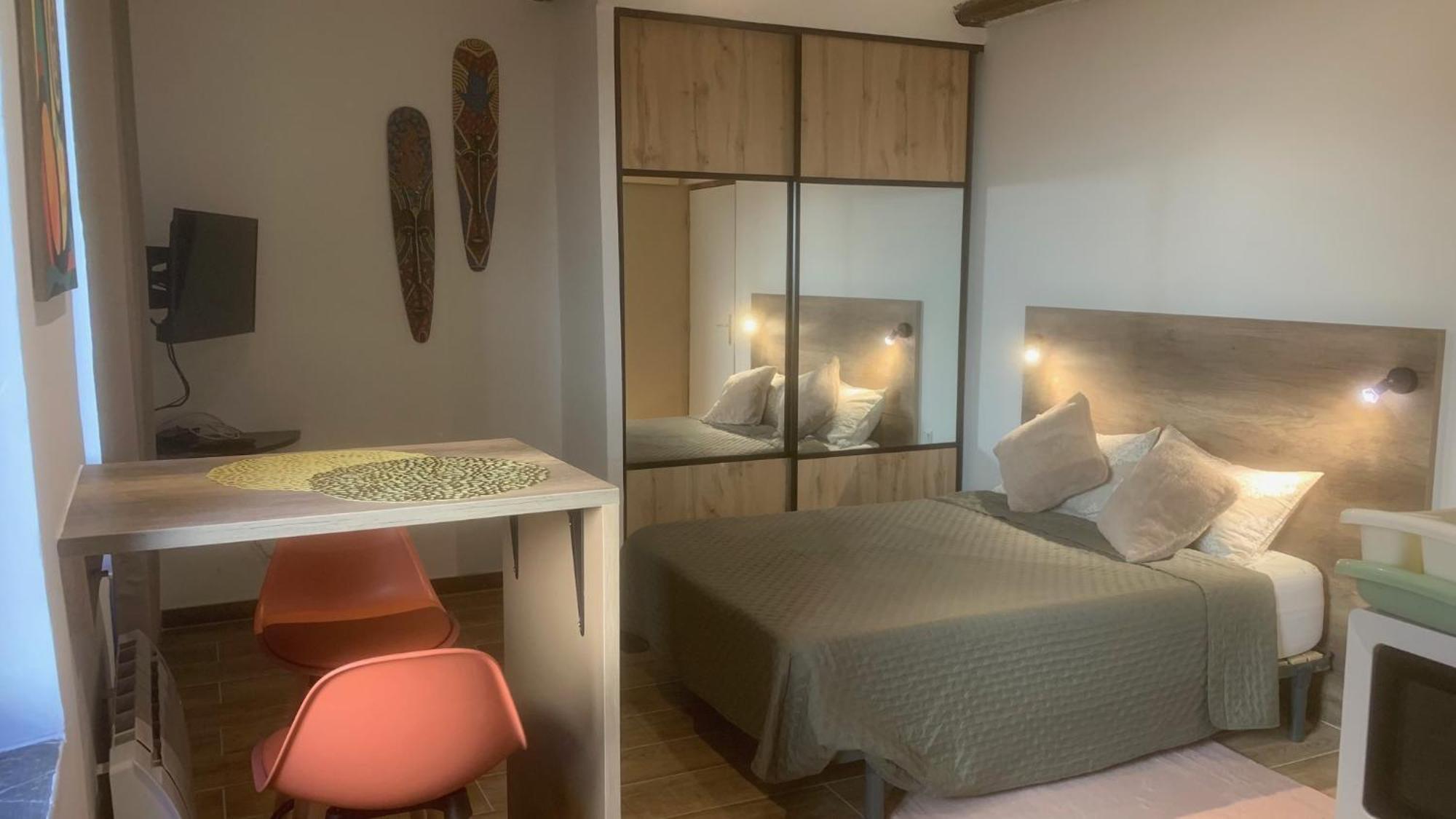 Studio Tout Equipe Pres Des Grands Buffets, Narbonne 纳博讷 外观 照片
